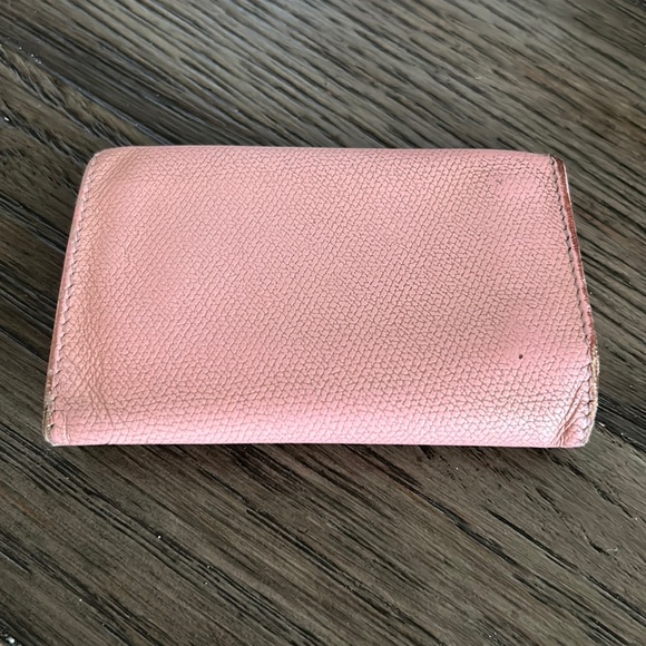 CHANEL Rose Pink Key Case - Picture 2 of 15